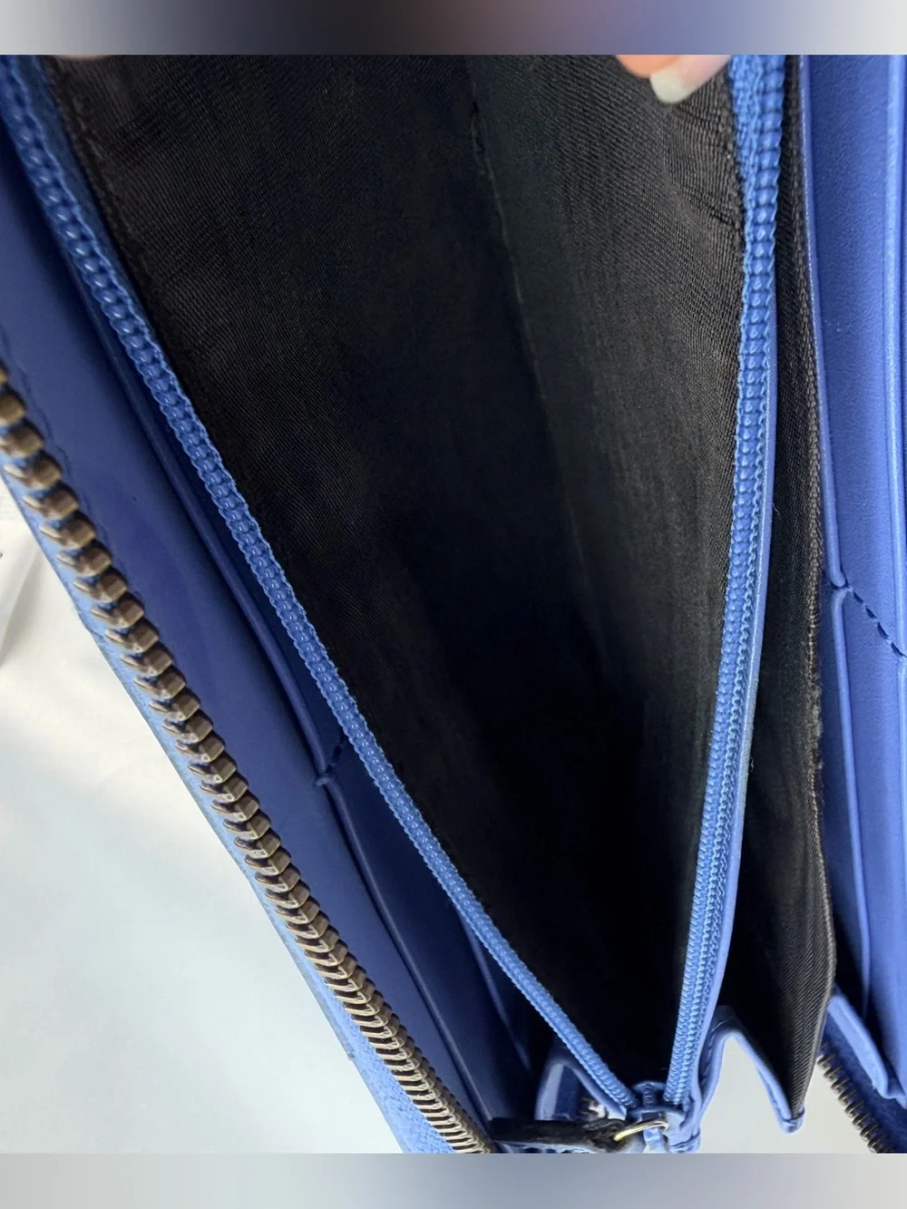 Gucci GG Marmont Zip Around Wallet Blue Leather with Gold Hardware and Dustbag - Picture 12 of 16